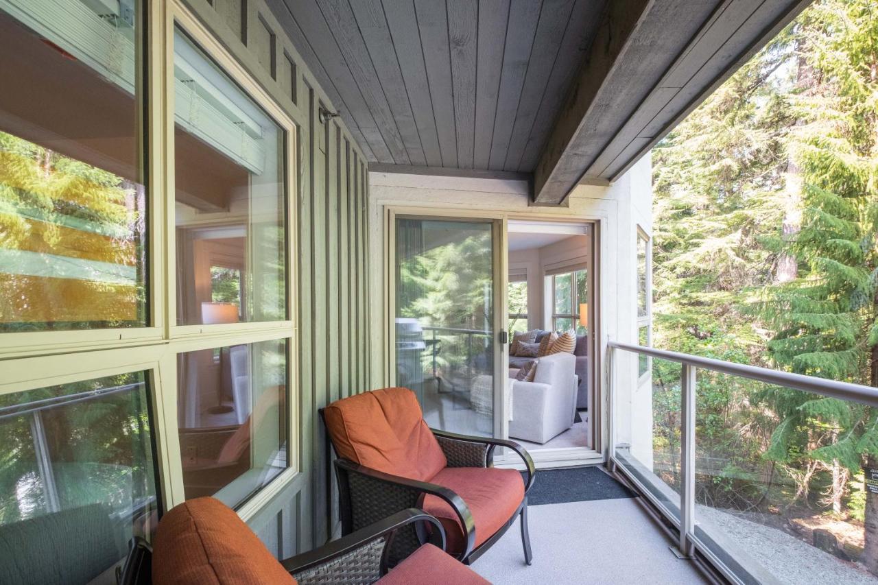The Aspens By Outpost Whistler Villa Buitenkant foto