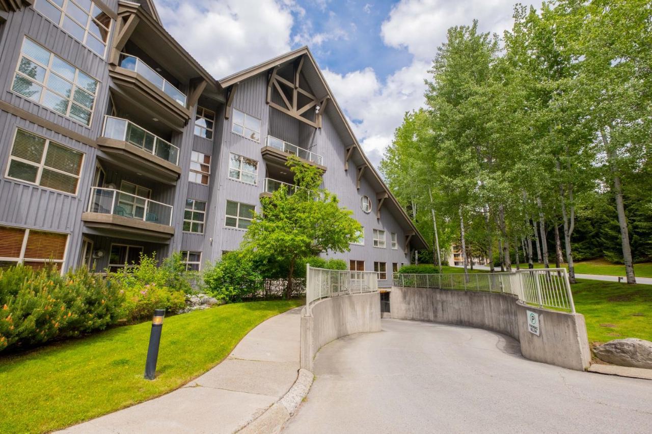 The Aspens By Outpost Whistler Villa Buitenkant foto